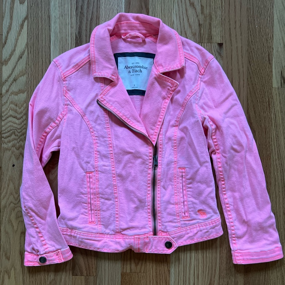 Original Abercrombie and fitch cropped jean jacket size small. Hot pink in color